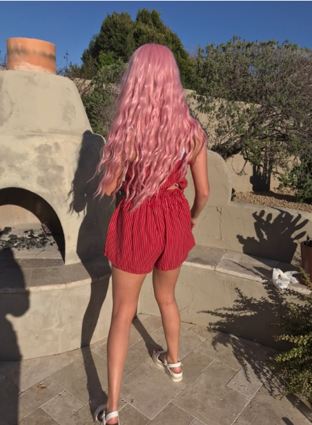 Fluffy Curly Wavy Human Hair Feel Full 26 Inch Wig